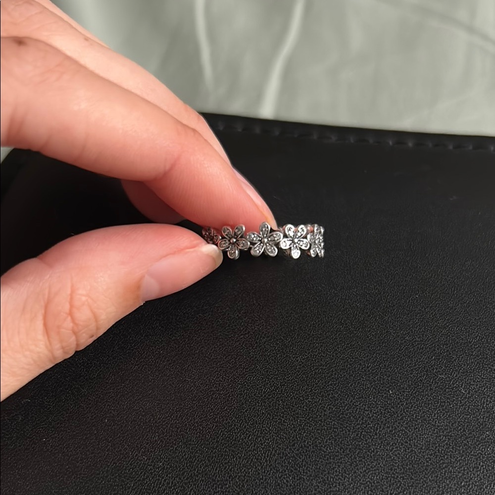 Pandora Daisy Flower Ring